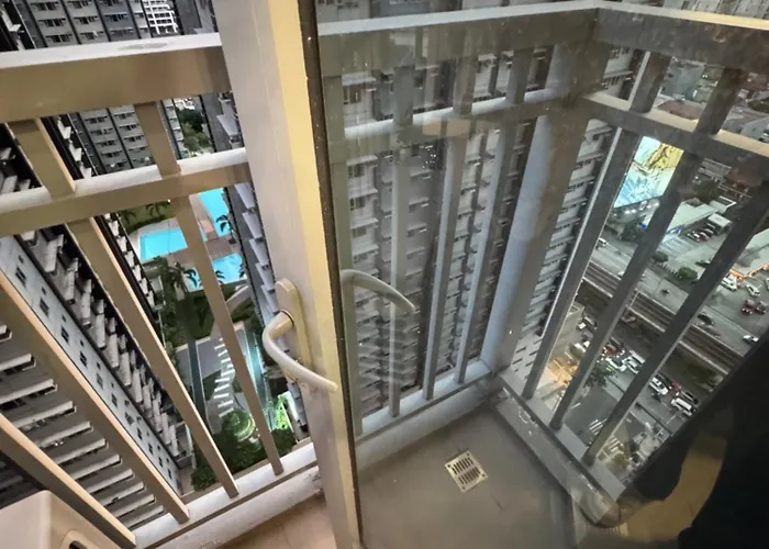 Modern 1br Near Mrt Bgc Ortigas Apartment Manila
